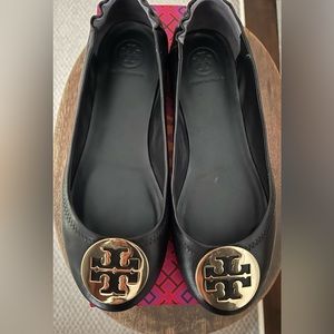 Minnie ballet flats